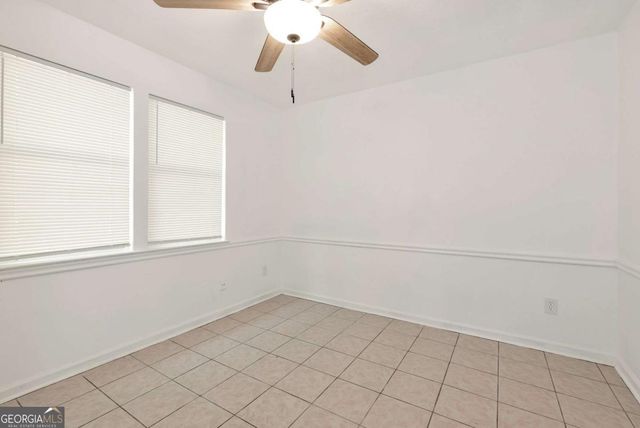 556 Sunfield Drive NW, Lilburn, GA 30047
