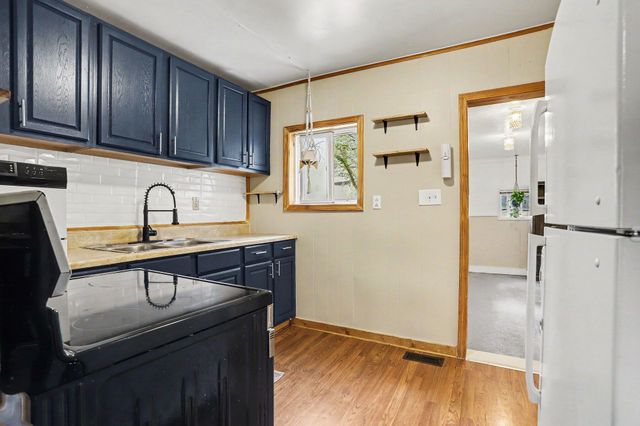 35 W Grand Circle Avenue, Battle Creek, MI 49037