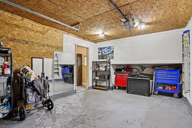 35 W Grand Circle Avenue, Battle Creek, MI 49037