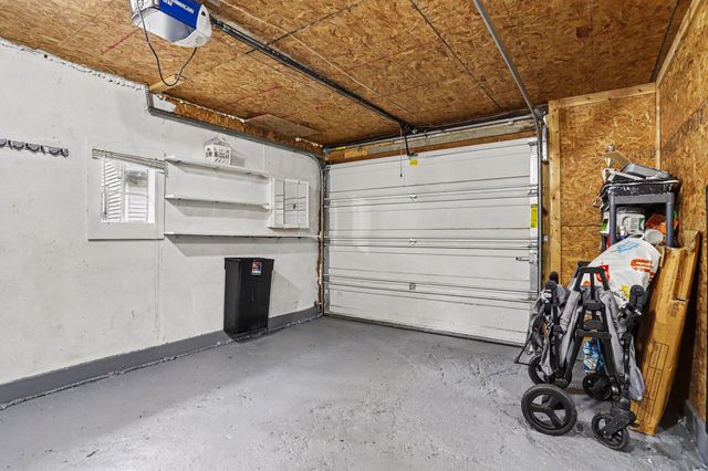 35 W Grand Circle Avenue, Battle Creek, MI 49037