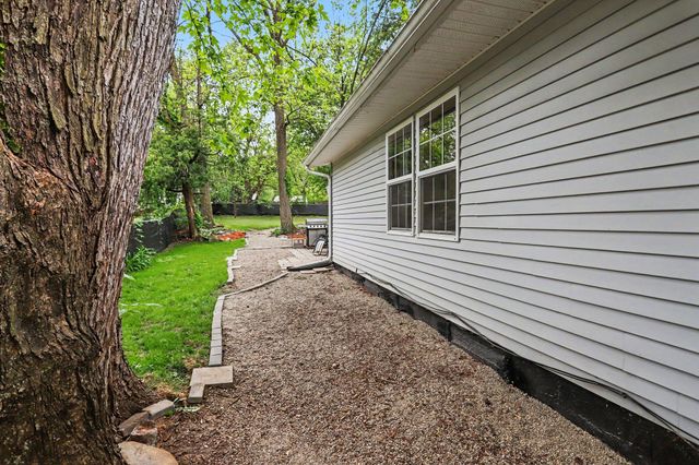 35 W Grand Circle Avenue, Battle Creek, MI 49037