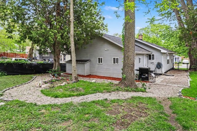 35 W Grand Circle Avenue, Battle Creek, MI 49037