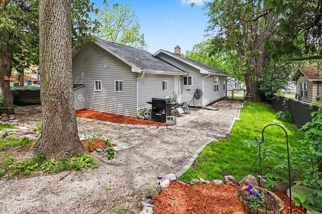 35 W Grand Circle Avenue, Battle Creek, MI 49037