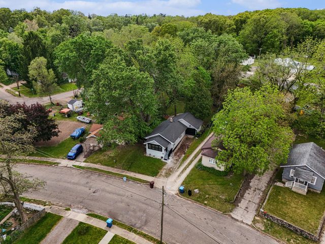 35 W Grand Circle Avenue, Battle Creek, MI 49037