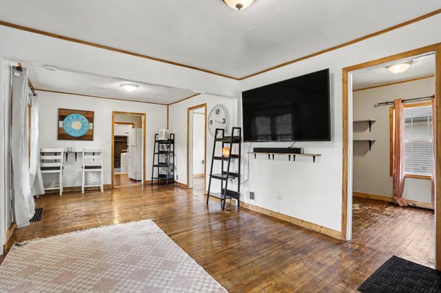 35 W Grand Circle Avenue, Battle Creek, MI 49037