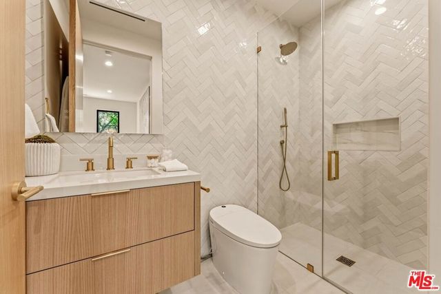 4628 Saloma Avenue, Sherman Oaks, CA 91403