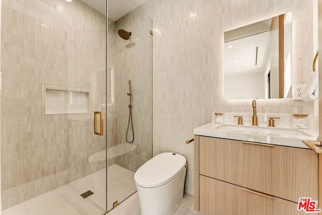 4628 Saloma Avenue, Sherman Oaks, CA 91403