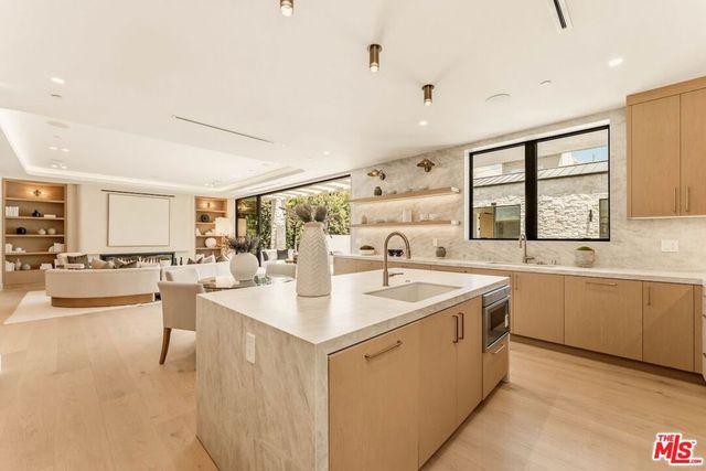 4628 Saloma Avenue, Sherman Oaks, CA 91403