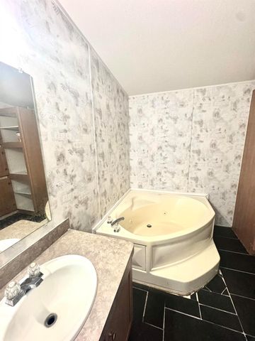 2030 SE 24th Boulevard, Okeechobee, FL 34974