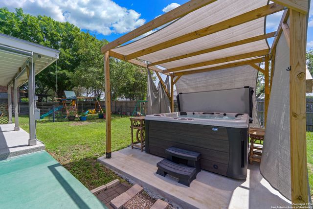3402 ROSETTI DR, San Antonio, TX 78247