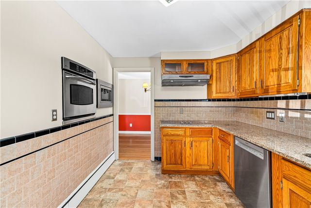 52 Dahlia Street, Warwick, RI 02888