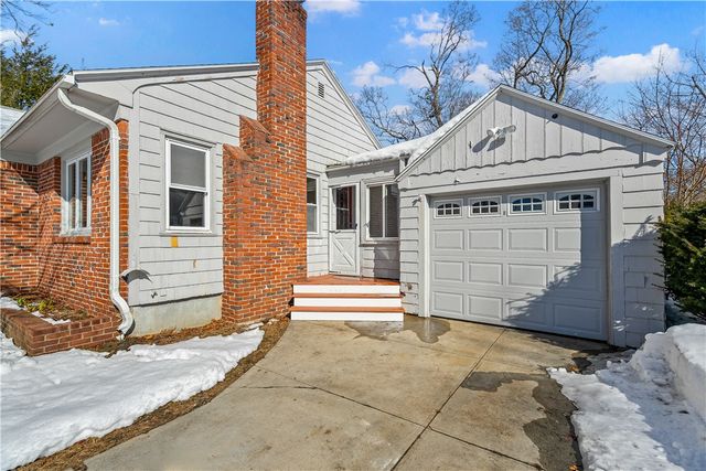 52 Dahlia Street, Warwick, RI 02888