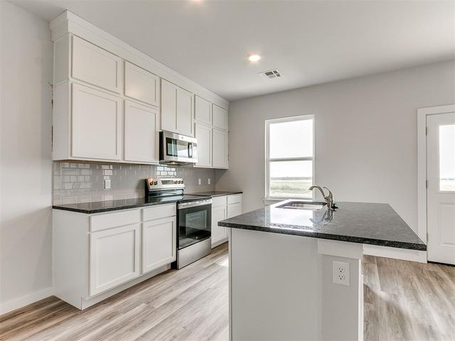 3490 Manning Farms Boulevard, El Reno, OK 73036