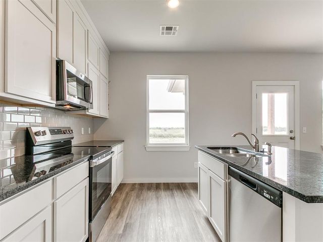 3490 Manning Farms Boulevard, El Reno, OK 73036