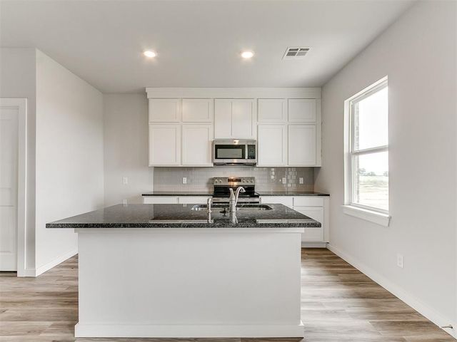 3490 Manning Farms Boulevard, El Reno, OK 73036
