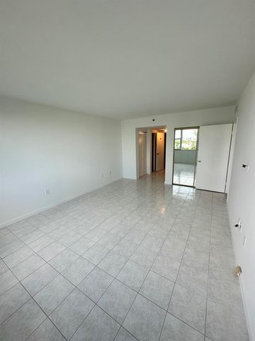 3850 Washington Street 510, Hollywood, FL 33021