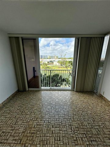3850 Washington Street 510, Hollywood, FL 33021