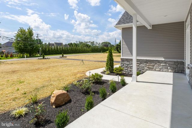 1573 OLDMANS CREEK RD, Swedesboro, NJ 08085