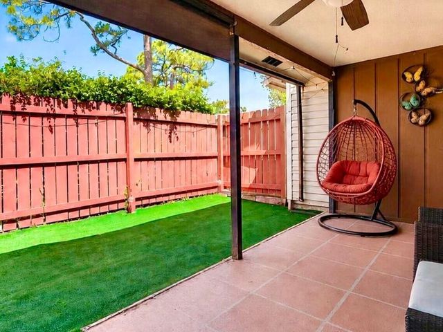 124 Sherwood Circle 11b, Jupiter, FL 33458
