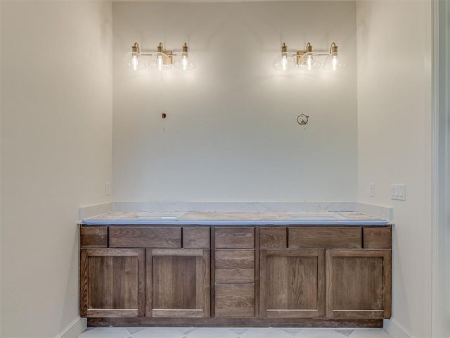 13025 Coltrane Road, Edmond, OK 73034