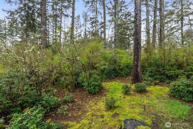 821 Ketch Court, Ocean Shores, WA 98569