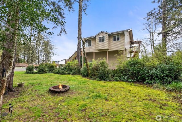 821 Ketch Court, Ocean Shores, WA 98569