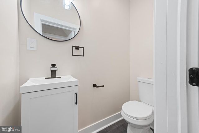 261 B ST, Carneys Point, NJ 08069