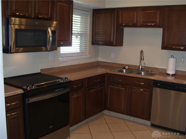 802 Louise, Xenia, OH 45385