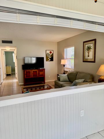 600 SNUG HARBOR Drive A10, Boynton Beach, FL 33435
