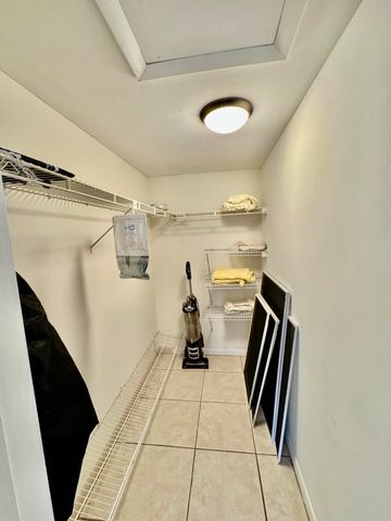 600 SNUG HARBOR Drive A10, Boynton Beach, FL 33435