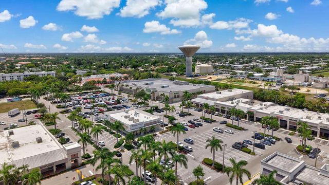 600 SNUG HARBOR Drive A10, Boynton Beach, FL 33435