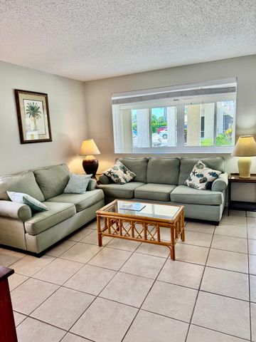 600 SNUG HARBOR Drive A10, Boynton Beach, FL 33435