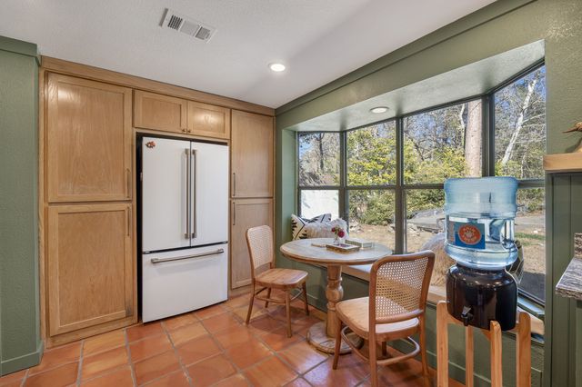 20616 E Grove Club Lake Road, Whitehouse, TX 75791