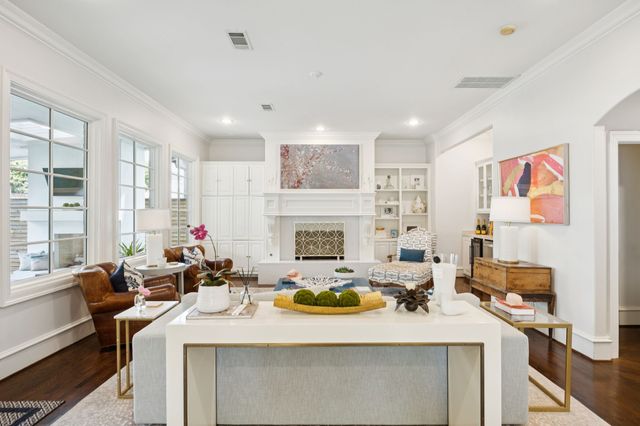 7423 Marquette Street, Dallas, TX 75225