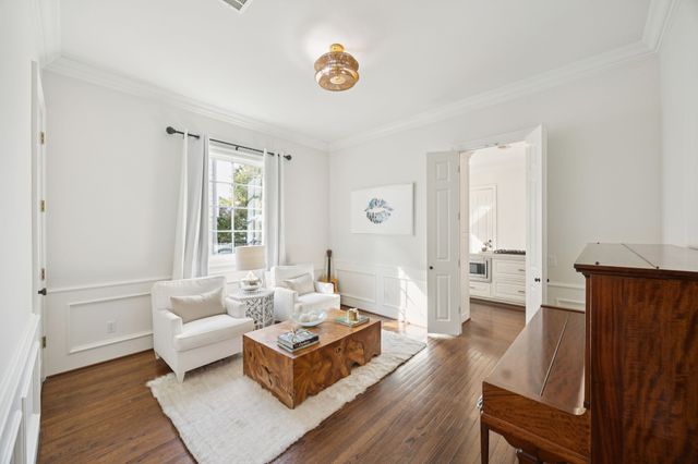 7423 Marquette Street, Dallas, TX 75225