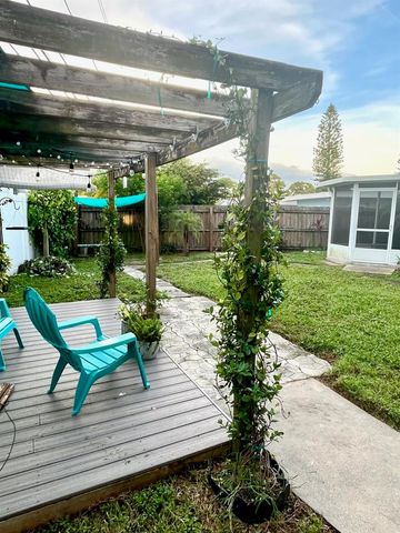 10595 104TH AVENUE, Largo, FL 33773