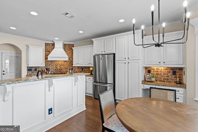 1008 Chattahoochee Drive, Bonaire, GA 31005