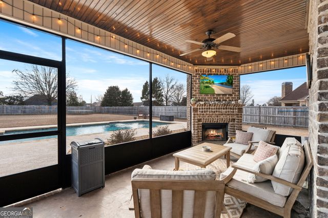 1008 Chattahoochee Drive, Bonaire, GA 31005