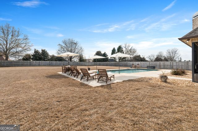 1008 Chattahoochee Drive, Bonaire, GA 31005