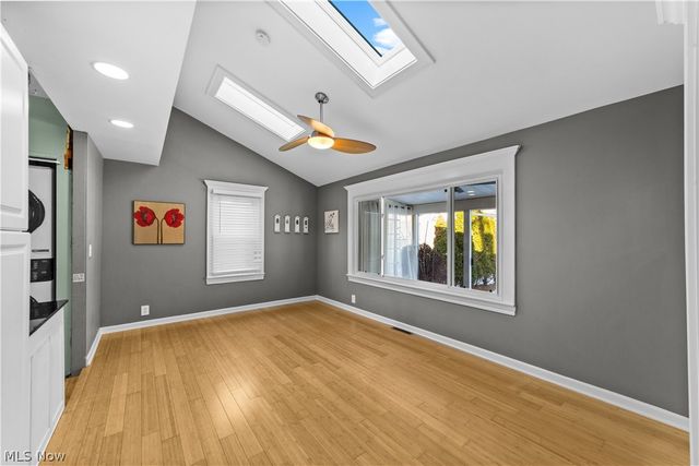 2236 Richland Avenue, Lakewood, OH 44107