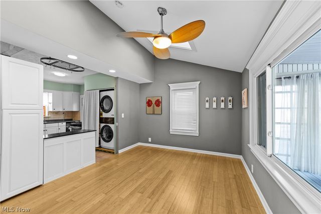 2236 Richland Avenue, Lakewood, OH 44107