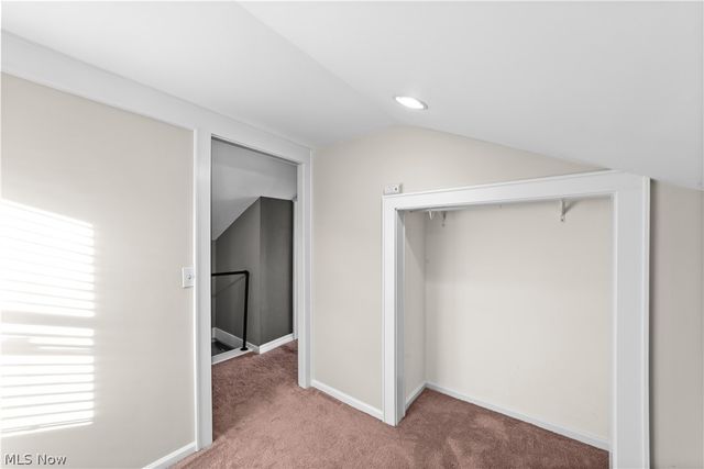 2236 Richland Avenue, Lakewood, OH 44107