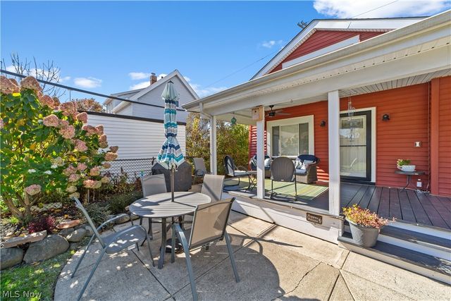 2236 Richland Avenue, Lakewood, OH 44107