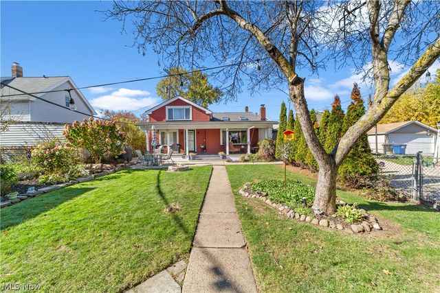 2236 Richland Avenue, Lakewood, OH 44107