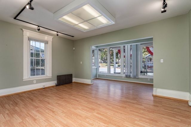 886 Main Street 2, Fitchburg, MA 01420