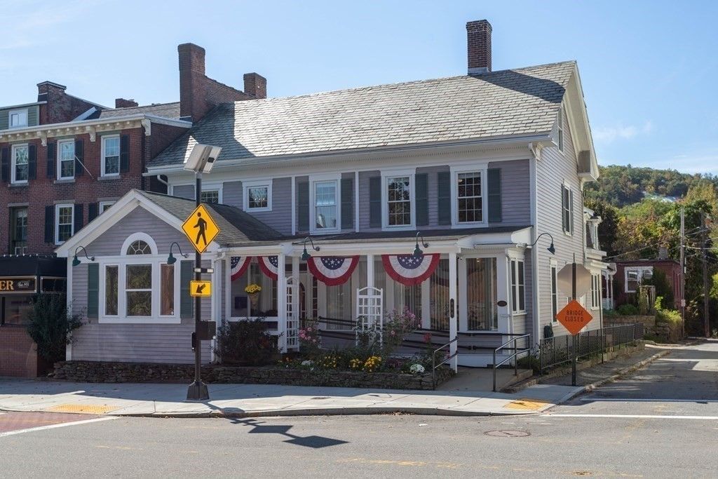 886 Main Street 2, Fitchburg, MA 01420