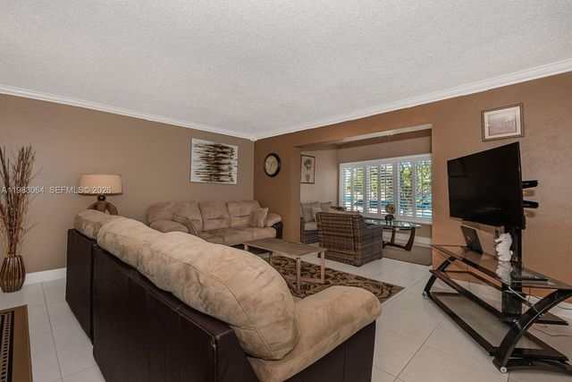 4270 NW 40th Street 201, Lauderdale Lakes, FL 33319