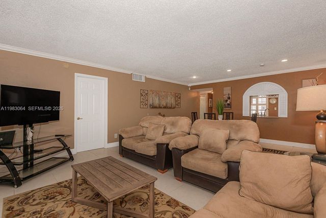 4270 NW 40th Street 201, Lauderdale Lakes, FL 33319