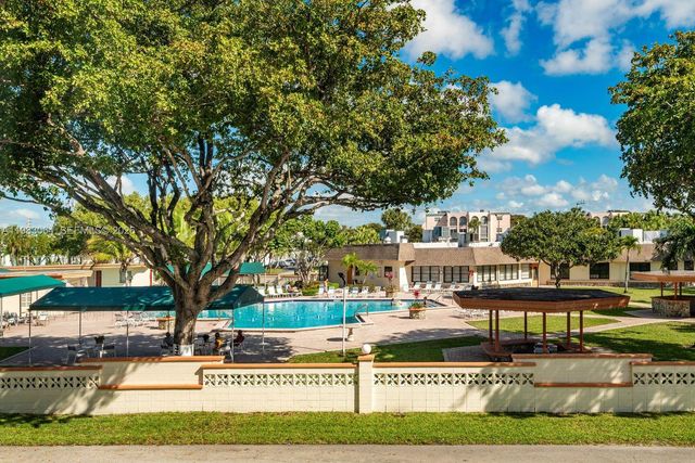 4270 NW 40th Street 201, Lauderdale Lakes, FL 33319