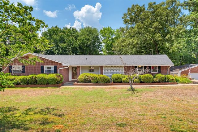 1815 Old Pearman Dairy Road, Anderson, SC 29625